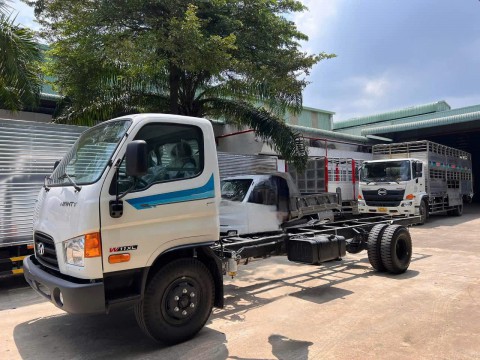 Xe tải Hyundai W11XL E5 2025