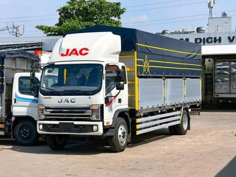 Xe tải Jac N750S E5 Plus Mui bạt